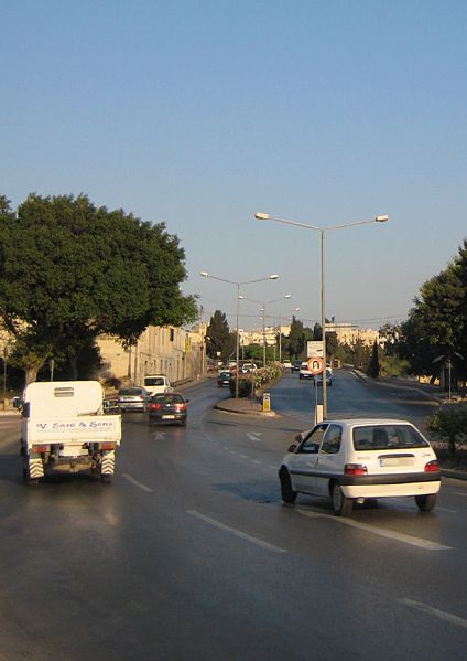 File:Route 8 dual carriageway, Paola, Malta - Coppermine - 18949.jpg