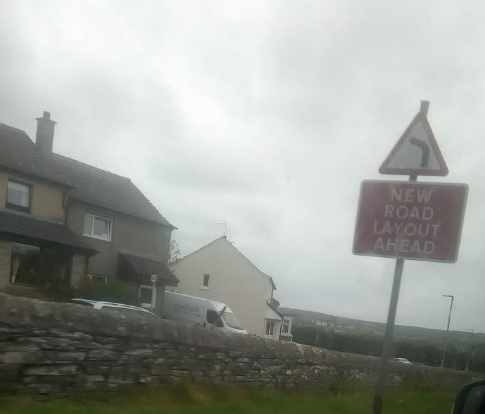 File:New road layout ahead bend to left sign on A836.jpg