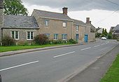 Main through road, Kirtlington - Geograph - 1416345.jpg