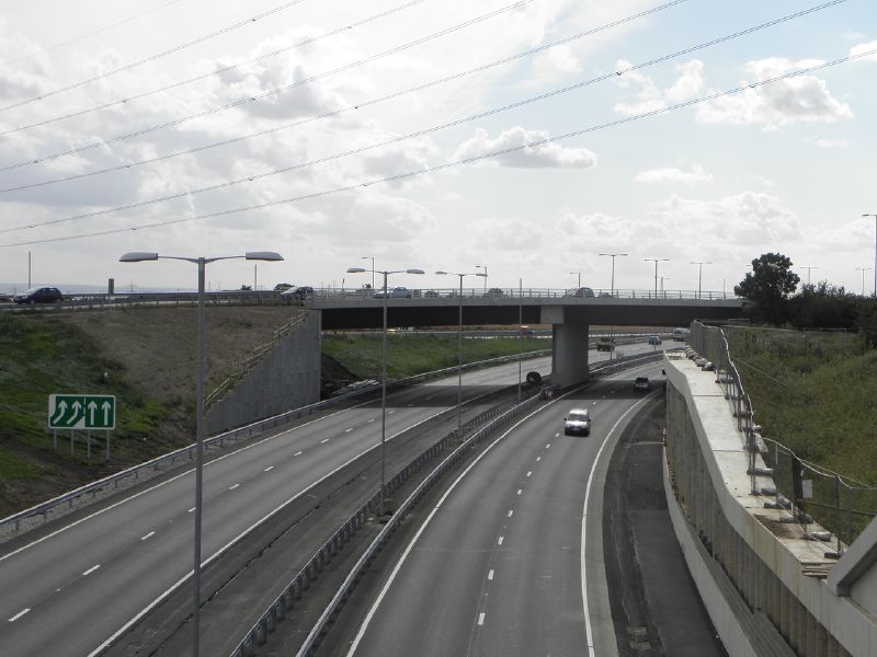 File:A13 A130 link road look south from London Road Aug 2012.JPG