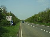 A423 Northward between Ladbroke turns - Coppermine - 11380.jpg