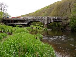 Newnham Bridge on the river Taw as seen from downstream - Geograph - 1856686.jpg