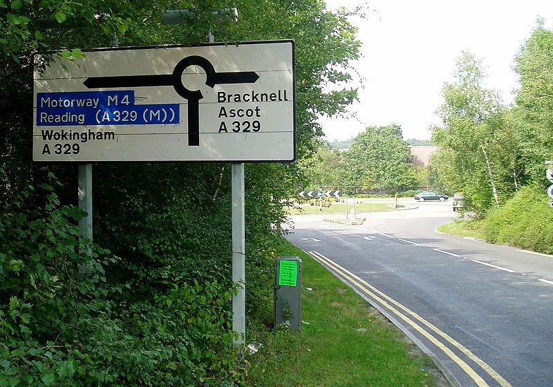 File:Bracknell Doncastle Road Rbt A329 Berkshire Way - Coppermine - 22865.jpg