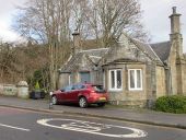 Dunkeld Bridge Toll House.jpg