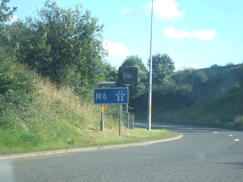 File:M6 Sign - Coppermine - 14954.JPG