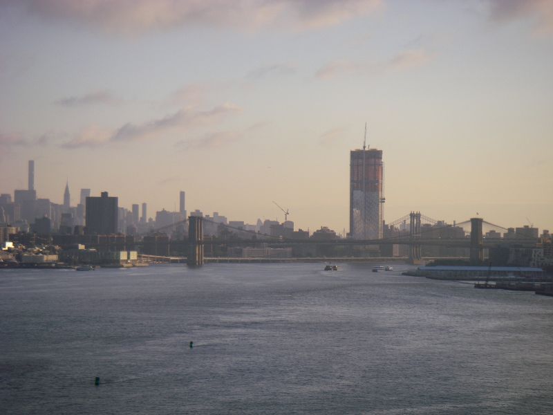 File:20170907-1211 - East River and Brooklyn Bridge at sunrise 40.69750N 74.00705W.jpg