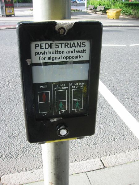 File:Aberdeen, Albyn Place Mellor Pelican Crossing - Coppermine - 12998.JPG