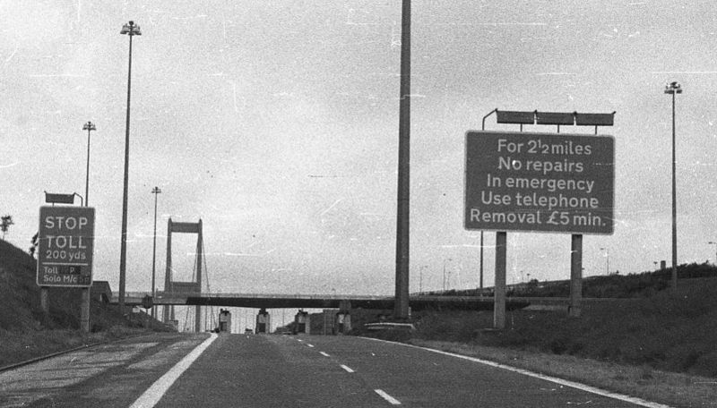 File:Slip road Onto M4 & Toll booths (1974) - Coppermine - 15381.jpg