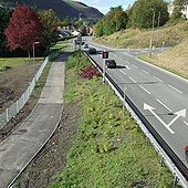 White Rose Way, New Tredegar - Geograph - 578931.jpg