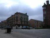 Approaching a puffin on Yorkhill Street in Glasgow - Coppermine - 5312.JPG