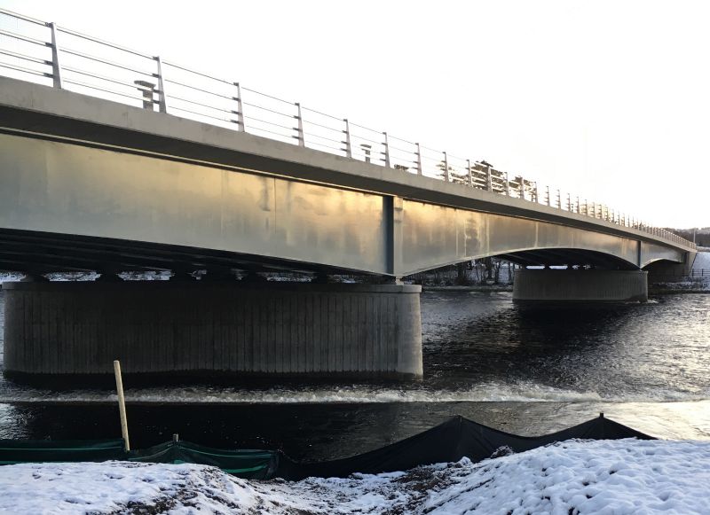 File:Holm Mills Bridge.jpg