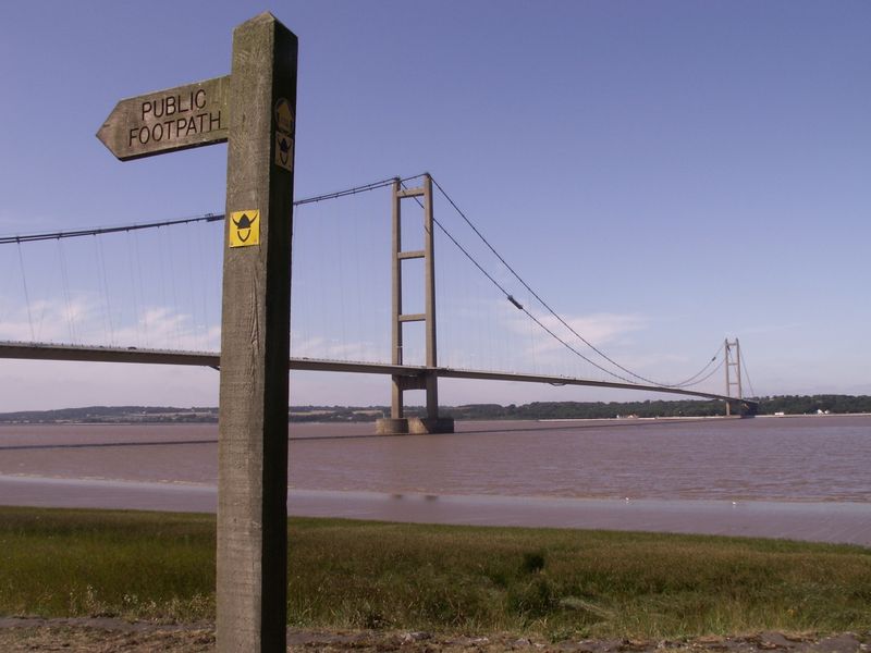 File:Humber Bridge from southern viewpoint.jpg