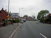 Roundabout and the 'Round Robin' pub. - Geograph - 168294.jpg