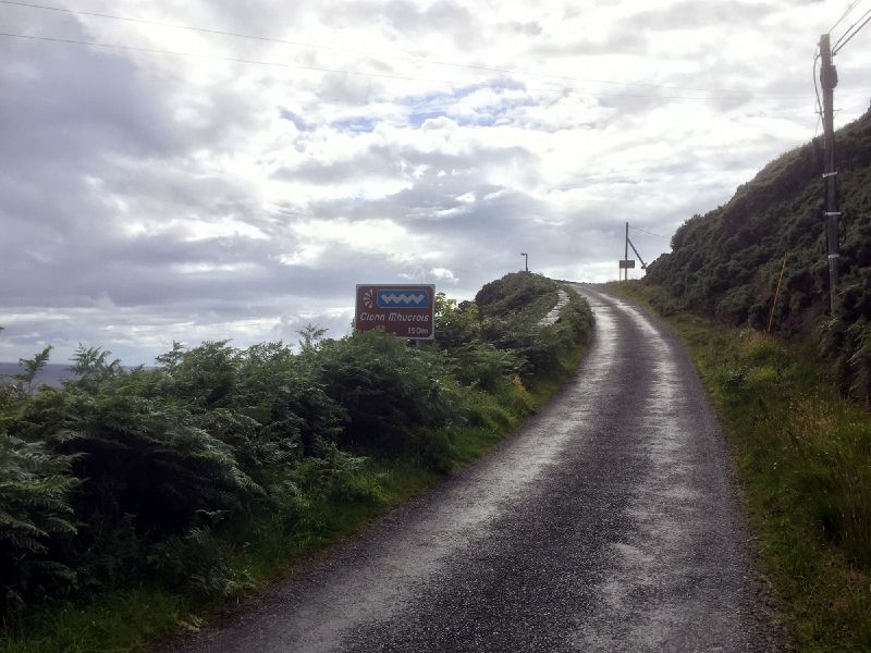 File:Wild Atlantic Way Cionn Mhucrois.jpg