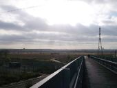 Footpath to Rainham Marshes (C) David Anstiss - Geograph - 3219559.jpg