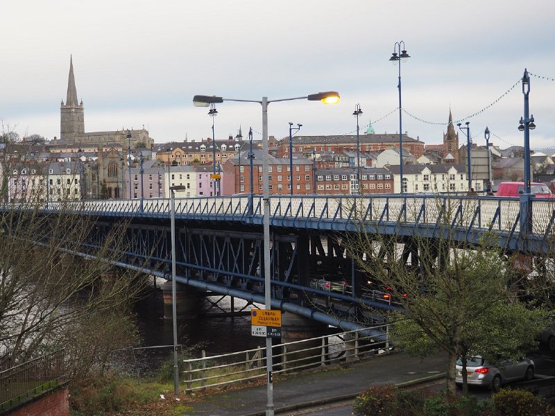 File:A2 Craigavon Bridge 4.jpg