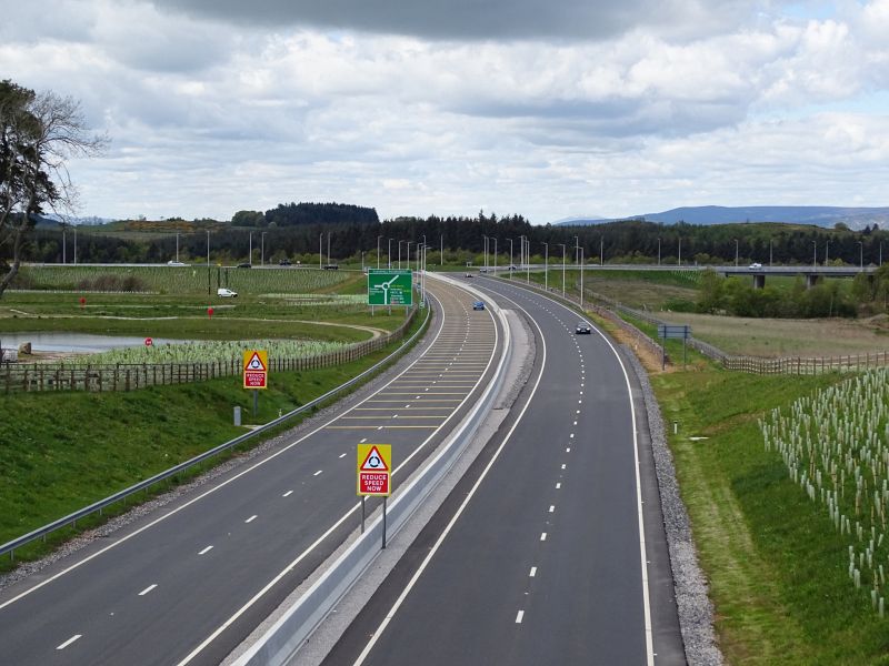 File:A956 AWPR - Cleanhill Roundabout approach from east.jpg