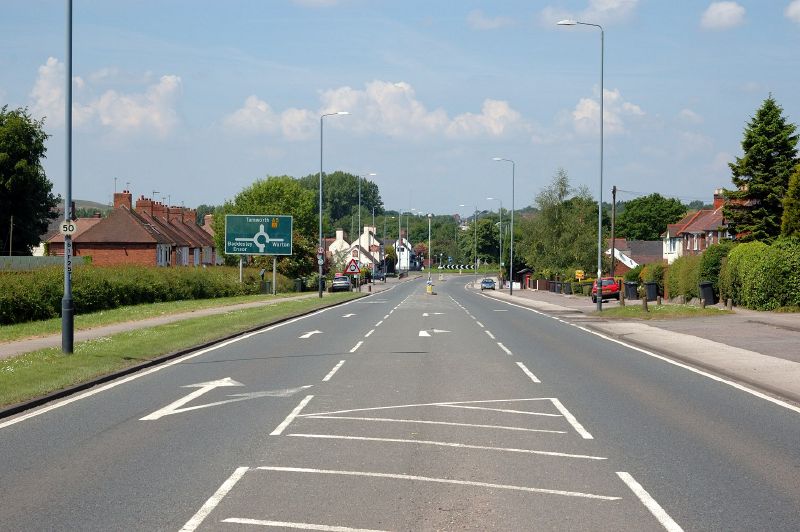 File:A5 Grendon Roundabout.jpg