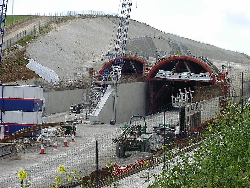 File:A505 - Baldock Bypass Eastern Tunnel Mouth - Coppermine - 1012.jpg