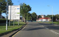 Rosyth multi-lingual route information sign.jpg