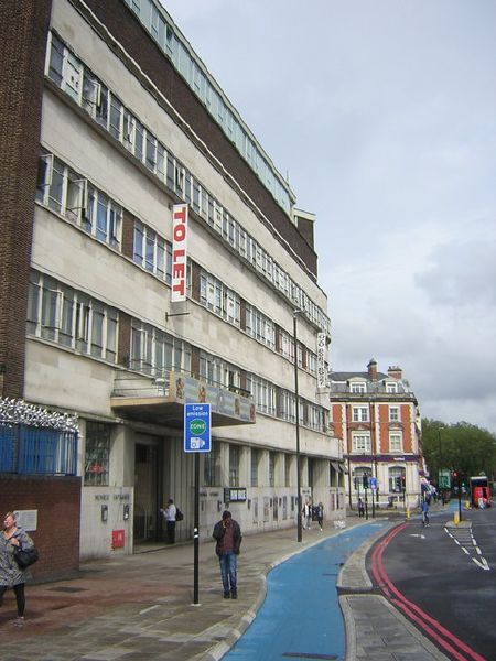 File:Former Poplar Town Hall, Bow Road - Geograph - 4951028.jpg