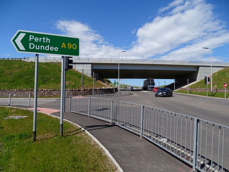 File:A90 Stonehaven Junction - bridge.jpg