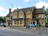 The White Hart, High Street - Geograph - 3570120.jpg