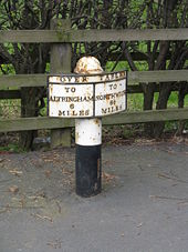 Milepost at Over Tabley - Geograph - 1230786.jpg