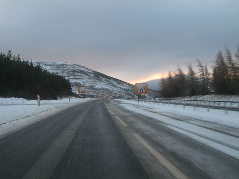 File:A9, Slochd Summit - Coppermine - 9895.jpg