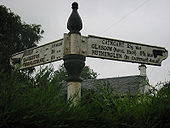 Fingerpost sign in Carmunnock (1b) - Coppermine - 7321.JPG