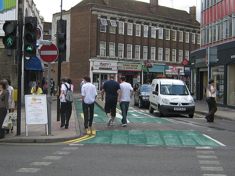 File:Kingston Fife Road Cycle Lane 1 - Coppermine - 18897.JPG