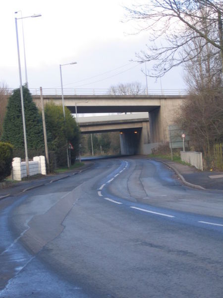 File:M42 Motorway crossing the Stourbridge Road B4091 - Geograph - 1102019.jpg