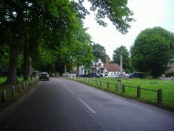 The Green, Letchmore Heath - Geograph - 1817480.jpg