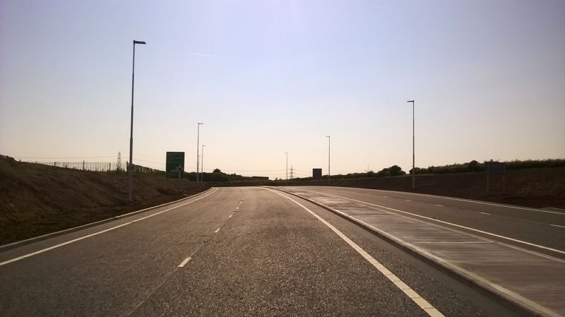File:20160605-1644 - Approaching A1, Grantham Southern Bypass - 52.890960N 0.640674W.jpg