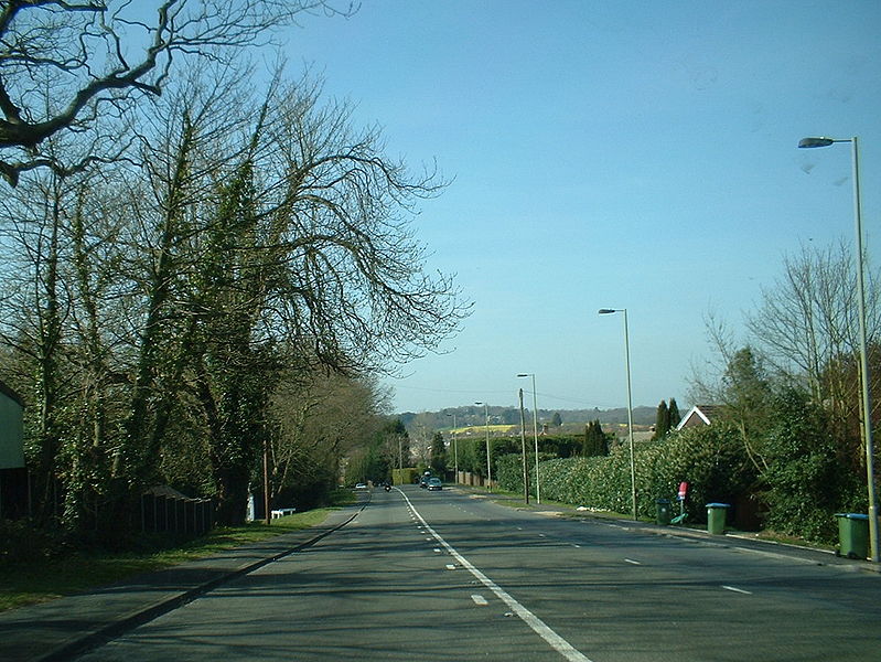 File:A27 Bridge Road, Sarisbury, Fareham - Coppermine - 11085.JPG