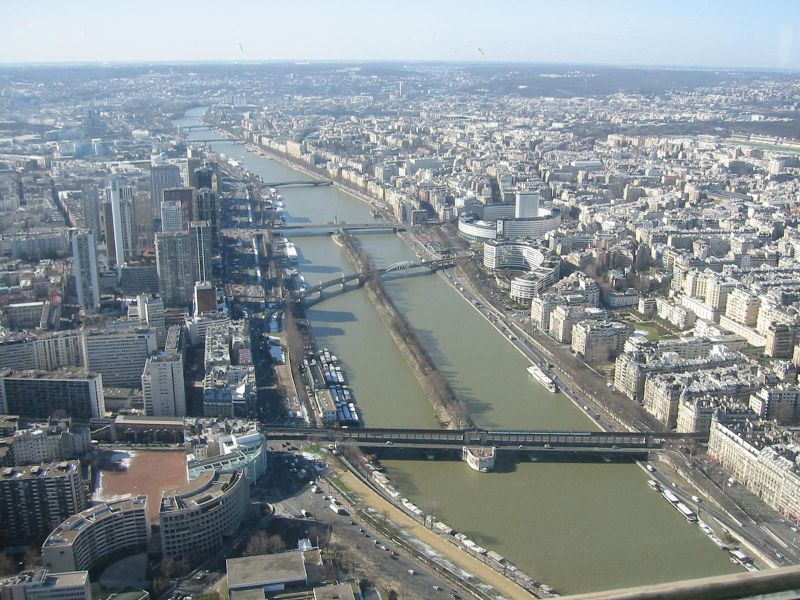 File:France, Paris View of Bridges Over Seine (From Eiffel Tower) - Coppermine - 15866.JPG