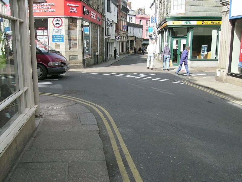 File:Pre-war A30, Launceston, March 2009 - Coppermine - 22070.jpg