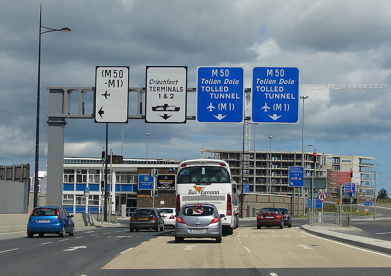 File:Approaching the start of the M50, Dublin port - Coppermine - 14348.JPG