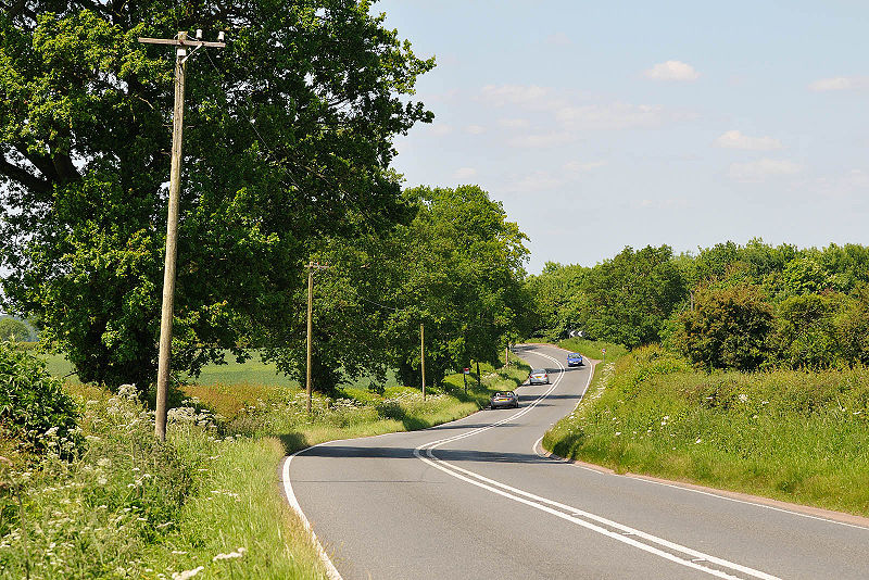 File:A425 near Radford Semele - Coppermine - 22302.jpg