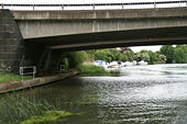 A34 Thames Bridge - Geograph - 909053.jpg