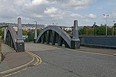 Hall Street Bridge - Geograph - 553442.jpg