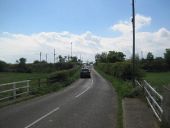 Road over Level Crossing - Geograph - 4289636.jpg