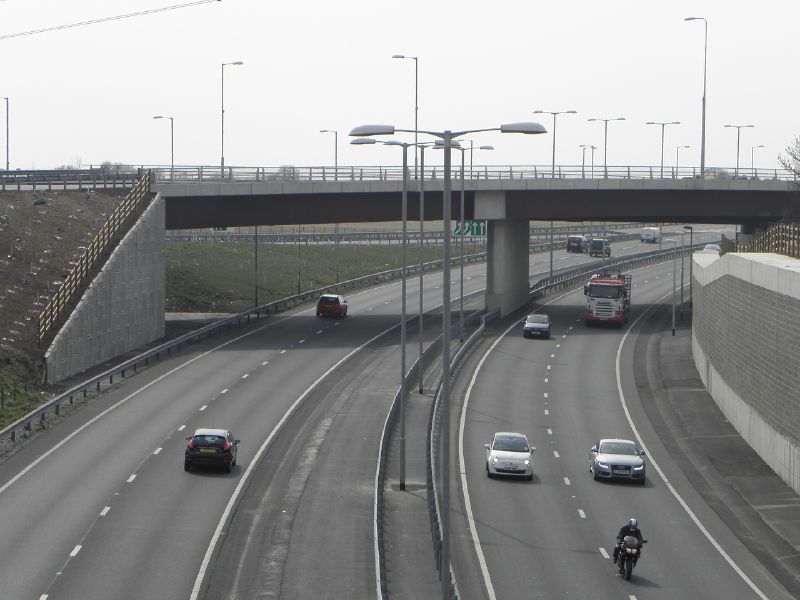 File:A13 A130 Link Road look south3 2013.JPG