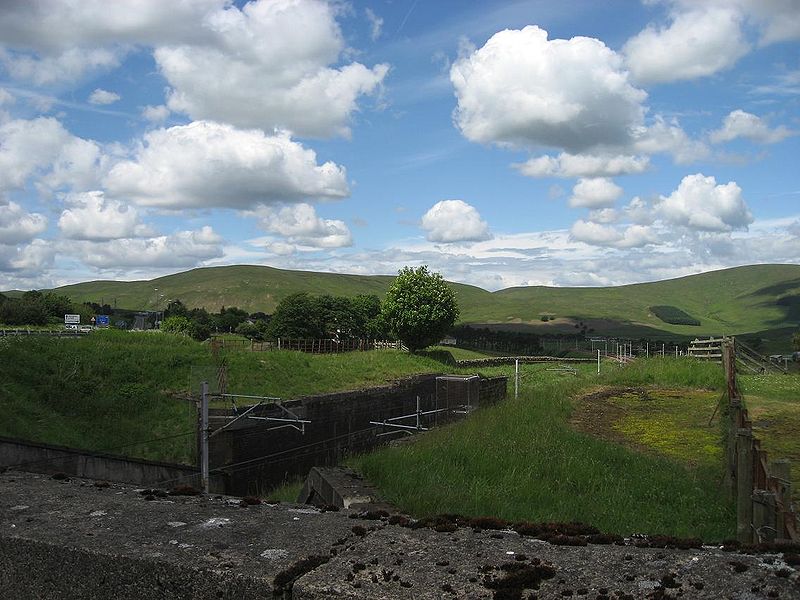 File:Original A74 crossing WCML, Crawford - Coppermine - 18514.JPG