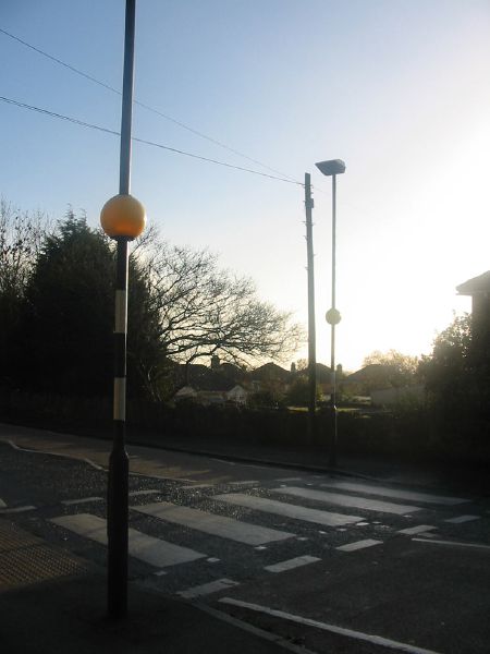 File:New type Zebra crossing, Bath - Coppermine - 9396.jpg