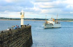 Scillonian Returning to Penzance - Geograph - 2944483.jpg