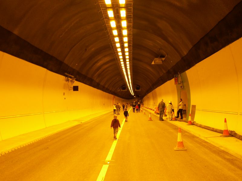 File:Walking through the Hindhead Tunnel.JPG