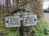 Old RAC Road Sign - Geograph - 385619.jpg