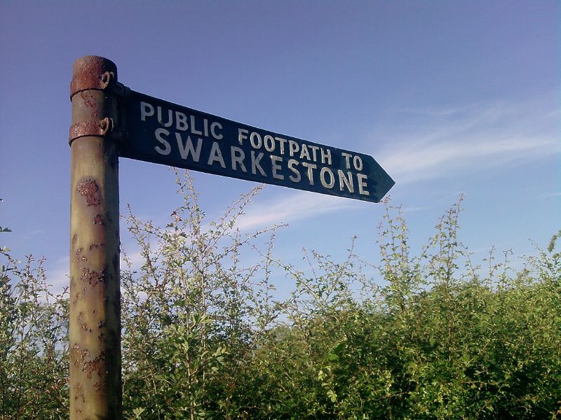 File:Swk footpath sign.jpg