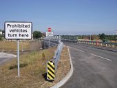 20180714-0831 - Old A6 - new bus bridge over A555 - 53.368101N 2.100519W.jpg